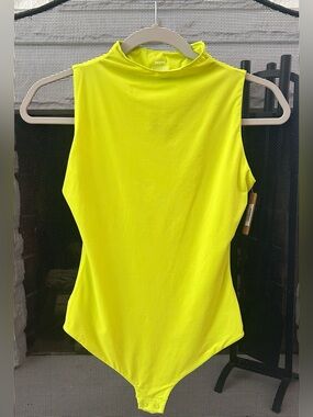 SKIMS Fits Everybody Sleeveless Mock Neck Bodysuit - Size M